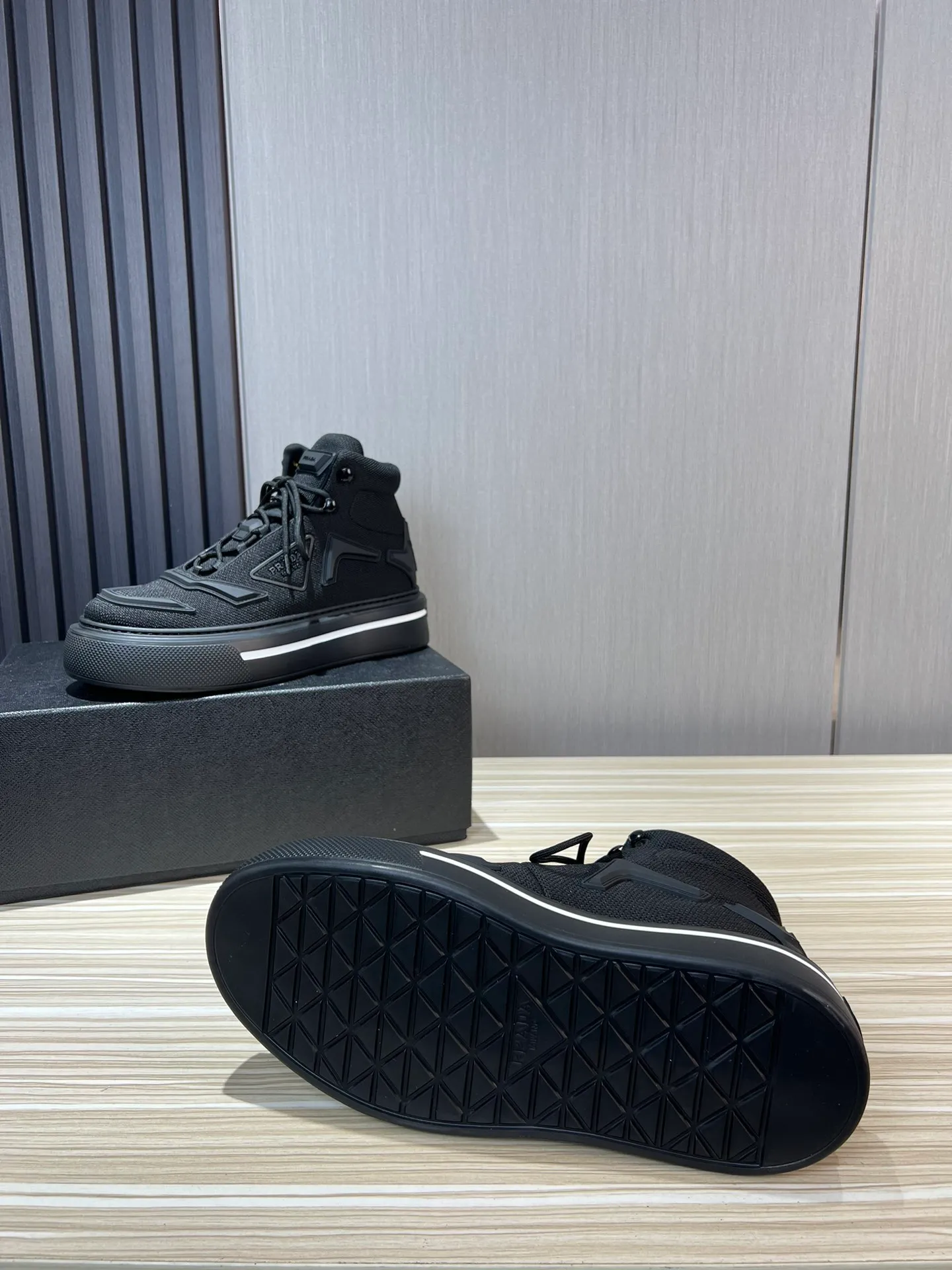 Men's shoes 💰660💰 [PRADA] Popular items in men's shoe counters, synchronized with the official website, high-quality shipments ✔️Original fly-knit film fabric + cowhide lining, 1🆚1 replica, original sole, 38-45 (45 customized, non-refundable)